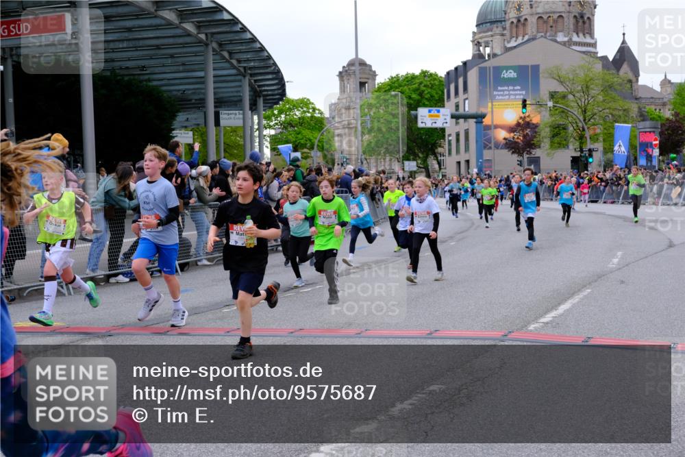 25.04.2026 - Das Zehntel Tim E. http://msf.ph/oto/9575687 25.04.2026 10:54:29 Ziel 5088, 5098, 5132, 5252, 5355, 5360, 5421, 5590, 5591, 5754, 5797, 5802, 5847, 6017, 6070, 6094, 6102, 6421, 6557, 6880, 6997, 7097, 7102, 7256, 7341, 7655, 7717, 7905 meine-sportfotos.de