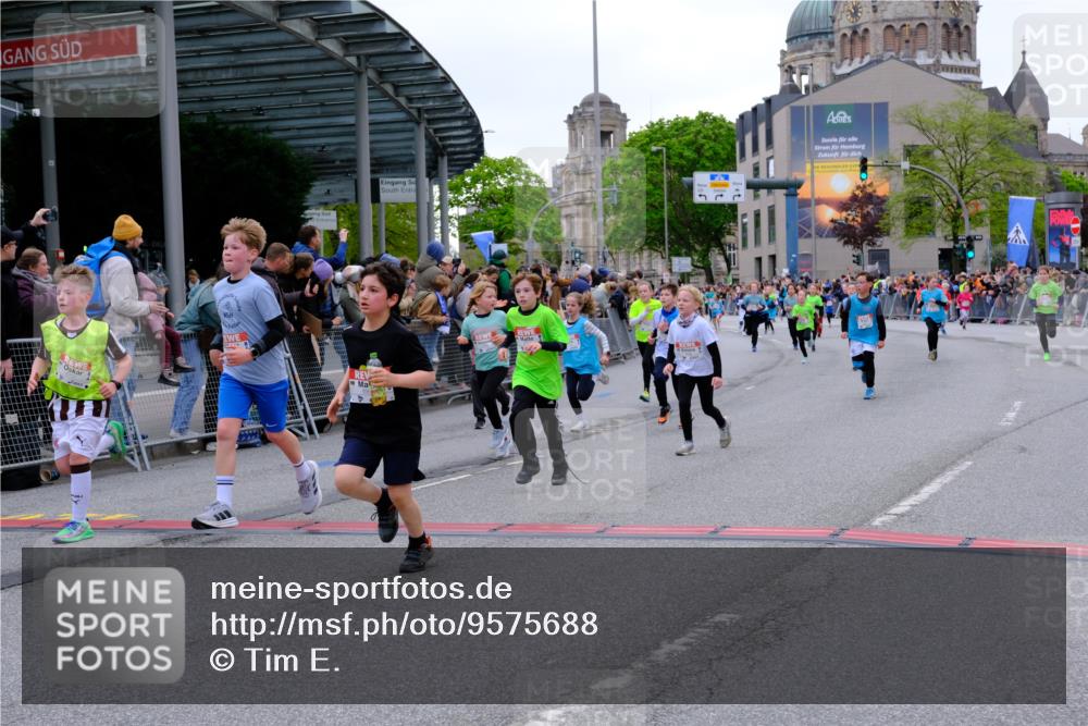 25.04.2026 - Das Zehntel Tim E. http://msf.ph/oto/9575688 25.04.2026 10:54:29 Ziel 5088, 5098, 5132, 5252, 5355, 5360, 5421, 5590, 5591, 5754, 5797, 5802, 5847, 6017, 6070, 6094, 6102, 6421, 6557, 6880, 6997, 7097, 7102, 7256, 7341, 7655, 7717, 7905 meine-sportfotos.de
