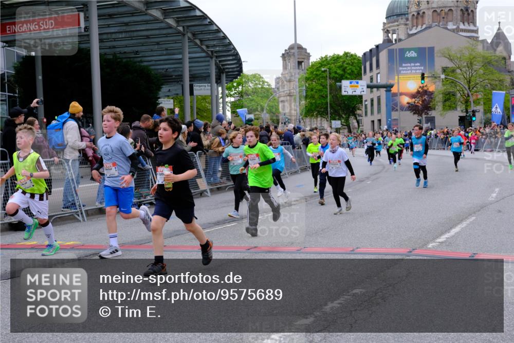 25.04.2026 - Das Zehntel Tim E. http://msf.ph/oto/9575689 25.04.2026 10:54:29 Ziel 5088, 5098, 5132, 5252, 5355, 5360, 5421, 5590, 5591, 5754, 5797, 5802, 5847, 6017, 6070, 6094, 6102, 6421, 6557, 6880, 6997, 7097, 7102, 7256, 7341, 7655, 7717, 7905 meine-sportfotos.de
