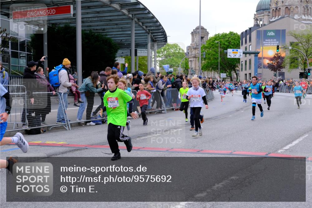 25.04.2026 - Das Zehntel Tim E. http://msf.ph/oto/9575692 25.04.2026 10:54:30 Ziel 5088, 5098, 5132, 5252, 5360, 5421, 5590, 5754, 5797, 5802, 5847, 6017, 6070, 6094, 6102, 6109, 6127, 6421, 6557, 6880, 6997, 7097, 7102, 7256, 7341, 7584, 7601, 7655, 7717, 7905 meine-sportfotos.de