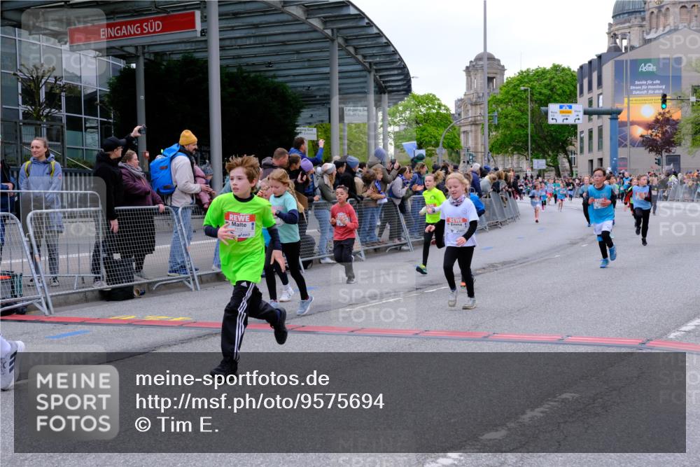 25.04.2026 - Das Zehntel Tim E. http://msf.ph/oto/9575694 25.04.2026 10:54:30 Ziel 5088, 5098, 5132, 5252, 5360, 5421, 5590, 5754, 5797, 5802, 5847, 6017, 6070, 6094, 6102, 6109, 6127, 6421, 6557, 6880, 6997, 7097, 7102, 7256, 7341, 7584, 7601, 7655, 7717, 7905 meine-sportfotos.de