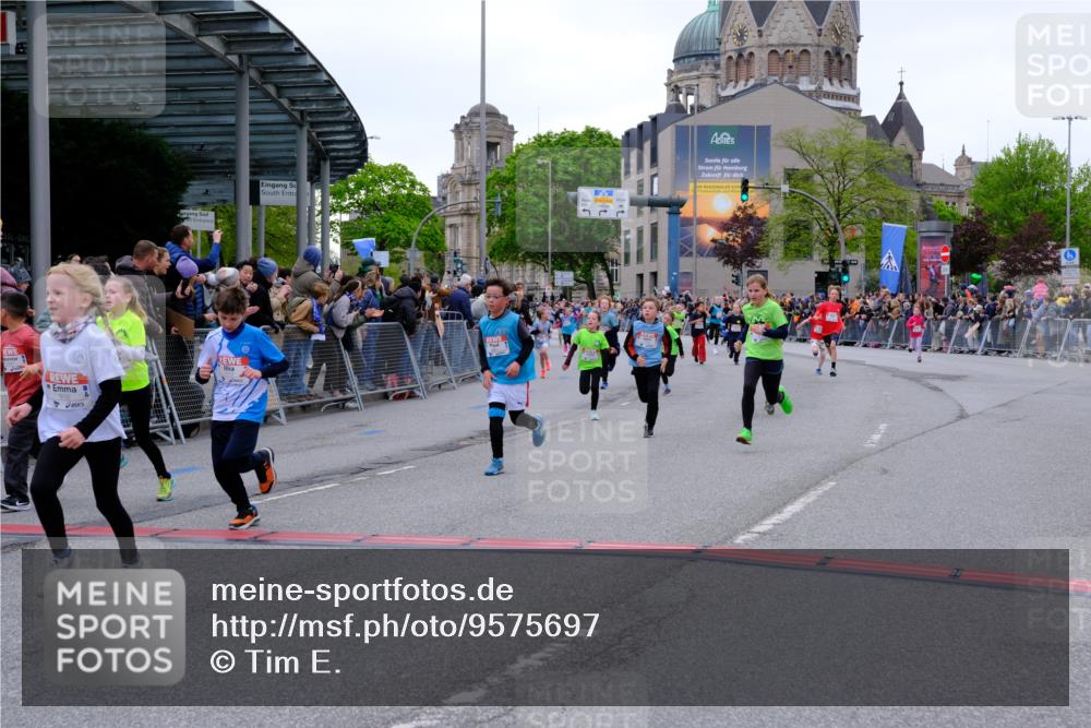 25.04.2026 - Das Zehntel Tim E. http://msf.ph/oto/9575697 25.04.2026 10:54:31 Ziel 5132, 5252, 5360, 5421, 5754, 5797, 5802, 5847, 6017, 6070, 6094, 6102, 6109, 6127, 6386, 6421, 6557, 6880, 6997, 7097, 7102, 7256, 7341, 7584, 7601, 7655, 7717, 7905 meine-sportfotos.de