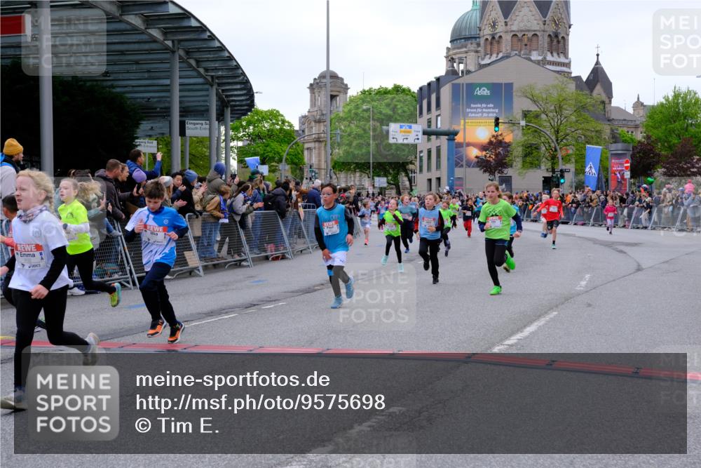 25.04.2026 - Das Zehntel Tim E. http://msf.ph/oto/9575698 25.04.2026 10:54:31 Ziel 5132, 5252, 5360, 5421, 5754, 5797, 5802, 5847, 6017, 6070, 6094, 6102, 6109, 6127, 6386, 6421, 6557, 6880, 6997, 7097, 7102, 7256, 7341, 7584, 7601, 7655, 7717, 7905 meine-sportfotos.de