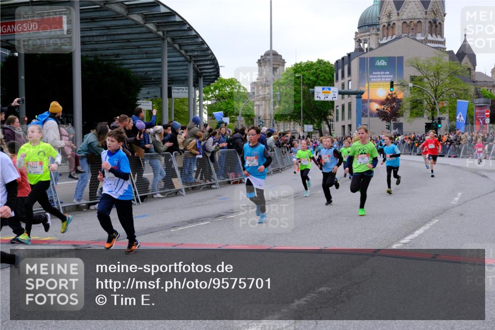 25.04.2026 - Das Zehntel Tim E. http://msf.ph/oto/9575701 25.04.2026 10:54:32 Ziel 5132, 5252, 5360, 5421, 5754, 5797, 5802, 5847, 6017, 6070, 6094, 6102, 6109, 6127, 6386, 6421, 6880, 6997, 7097, 7102, 7256, 7341, 7584, 7601, 7655, 7717, 7905 meine-sportfotos.de