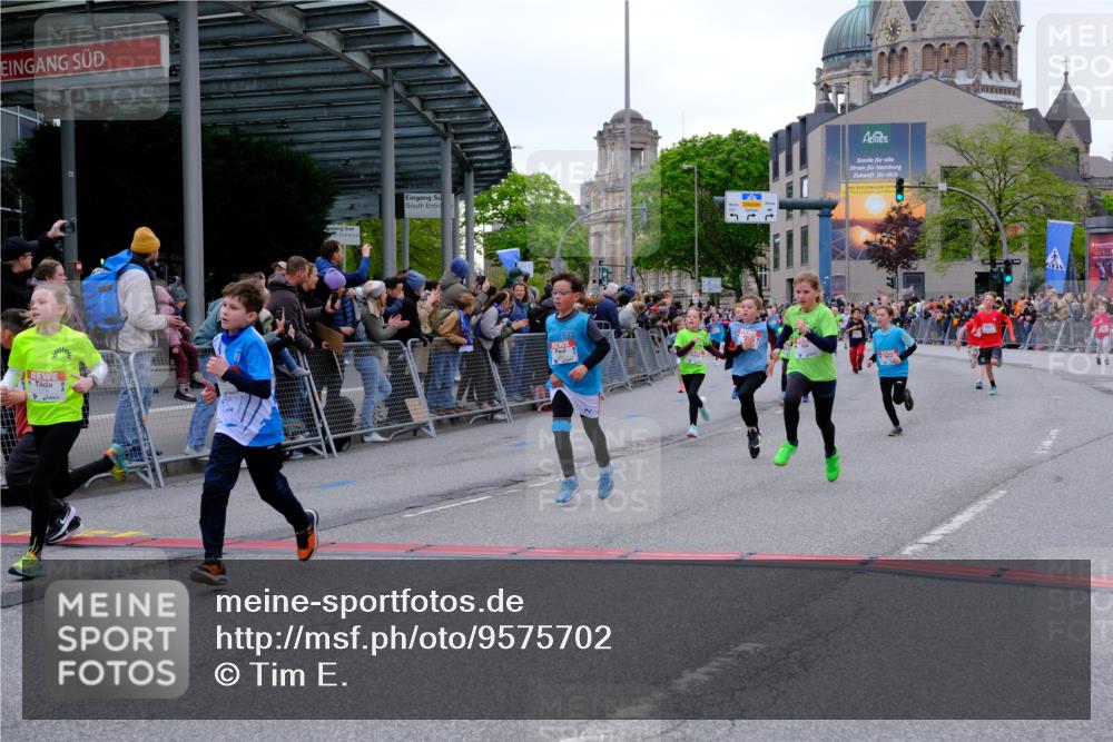 25.04.2026 - Das Zehntel Tim E. http://msf.ph/oto/9575702 25.04.2026 10:54:32 Ziel 5132, 5252, 5360, 5421, 5754, 5797, 5802, 5847, 6017, 6070, 6094, 6102, 6109, 6127, 6386, 6421, 6880, 6997, 7097, 7102, 7256, 7341, 7584, 7601, 7655, 7717, 7905 meine-sportfotos.de