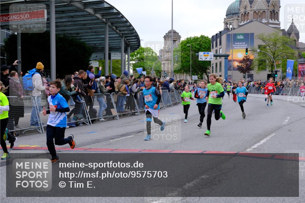 25.04.2026 - Das Zehntel Tim E. http://msf.ph/oto/9575703 25.04.2026 10:54:32 Ziel 5132, 5252, 5360, 5421, 5754, 5797, 5802, 5847, 6017, 6070, 6094, 6102, 6109, 6127, 6386, 6421, 6880, 6997, 7097, 7102, 7256, 7341, 7584, 7601, 7655, 7717, 7905 meine-sportfotos.de