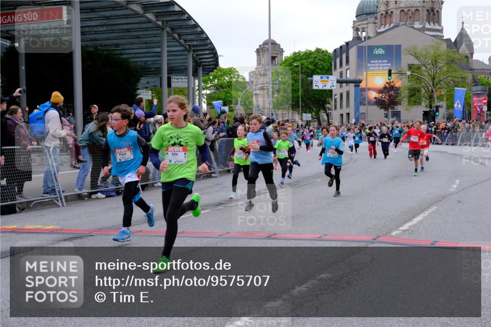 25.04.2026 - Das Zehntel Tim E. http://msf.ph/oto/9575707 25.04.2026 10:54:33 Ziel 5132, 5252, 5360, 5421, 5754, 5797, 5802, 5847, 6070, 6094, 6102, 6109, 6127, 6386, 6421, 6880, 6997, 7097, 7102, 7130, 7256, 7341, 7584, 7601, 7655, 7717, 7905 meine-sportfotos.de