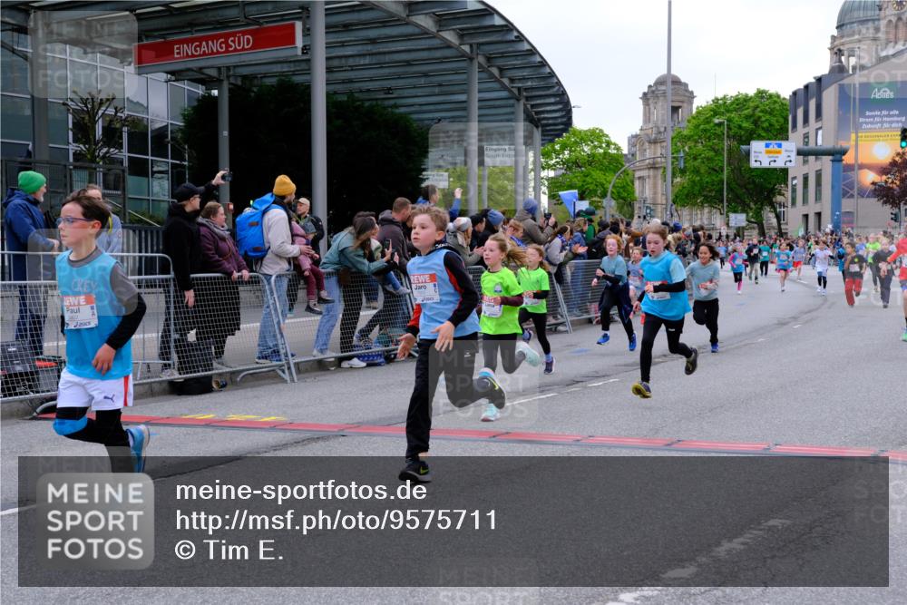 25.04.2026 - Das Zehntel Tim E. http://msf.ph/oto/9575711 25.04.2026 10:54:33 Ziel 5132, 5252, 5360, 5421, 5754, 5797, 5802, 5847, 6070, 6094, 6102, 6109, 6127, 6386, 6421, 6880, 6997, 7097, 7102, 7130, 7256, 7341, 7584, 7601, 7655, 7717, 7905 meine-sportfotos.de
