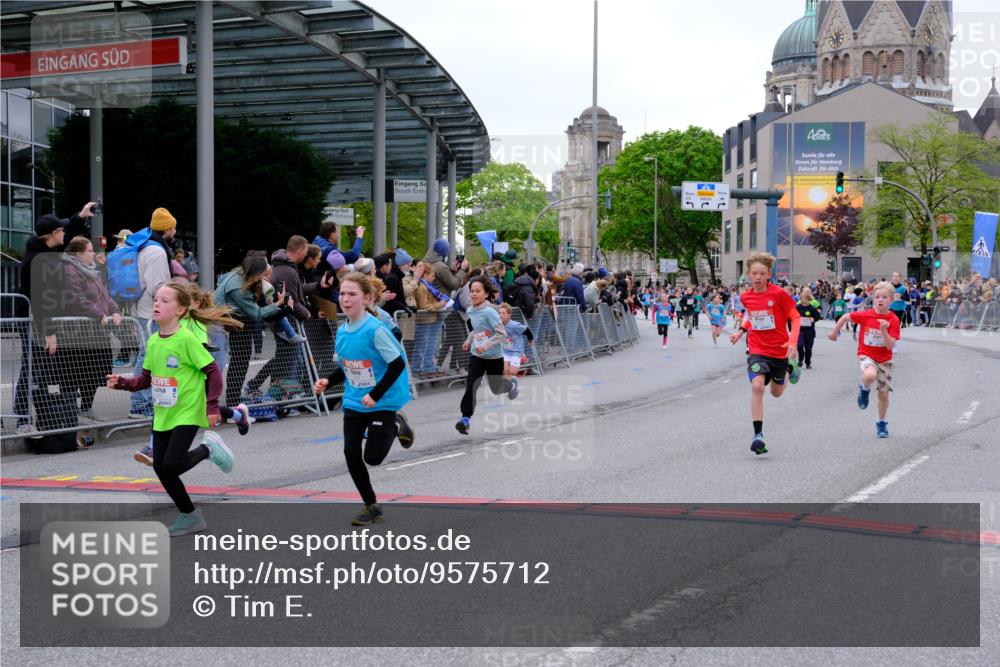 25.04.2026 - Das Zehntel Tim E. http://msf.ph/oto/9575712 25.04.2026 10:54:34 Ziel 5132, 5252, 5360, 5421, 5754, 5797, 5802, 5805, 5847, 6094, 6102, 6109, 6127, 6386, 6421, 6636, 6653, 6880, 6997, 7097, 7102, 7130, 7256, 7341, 7584, 7601, 7655, 7717, 7905 meine-sportfotos.de