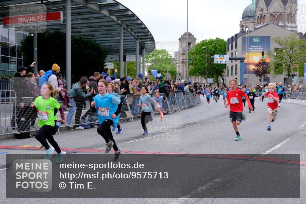 25.04.2026 - Das Zehntel Tim E. http://msf.ph/oto/9575713 25.04.2026 10:54:34 Ziel 5132, 5252, 5360, 5421, 5754, 5797, 5802, 5805, 5847, 6094, 6102, 6109, 6127, 6386, 6421, 6636, 6653, 6880, 6997, 7097, 7102, 7130, 7256, 7341, 7584, 7601, 7655, 7717, 7905 meine-sportfotos.de