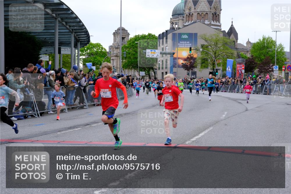 25.04.2026 - Das Zehntel Tim E. http://msf.ph/oto/9575716 25.04.2026 10:54:35 Ziel 5132, 5252, 5360, 5421, 5754, 5797, 5802, 5805, 6094, 6102, 6109, 6127, 6386, 6421, 6636, 6653, 6997, 7097, 7102, 7130, 7256, 7341, 7584, 7601, 7655, 7717, 7905, 8008 meine-sportfotos.de