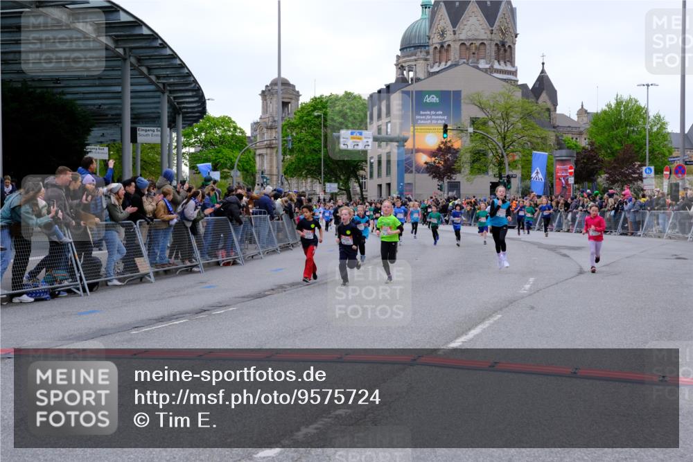 25.04.2026 - Das Zehntel Tim E. http://msf.ph/oto/9575724 25.04.2026 10:54:37 Ziel 5132, 5252, 5360, 5432, 5445, 5726, 5754, 5770, 5778, 5797, 5802, 5805, 6094, 6109, 6127, 6386, 6543, 6636, 6653, 7097, 7130, 7256, 7341, 7584, 7601, 7655, 7717, 7813, 7851, 8008 meine-sportfotos.de