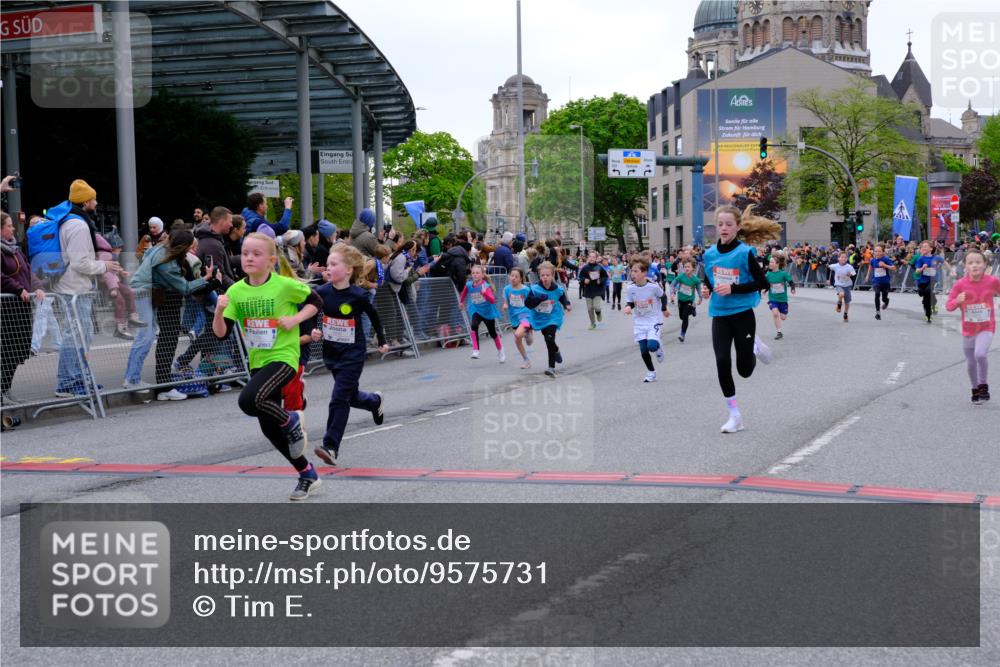 25.04.2026 - Das Zehntel Tim E. http://msf.ph/oto/9575731 25.04.2026 10:54:39 Ziel 5084, 5252, 5370, 5432, 5445, 5726, 5770, 5778, 5797, 5802, 5805, 6109, 6127, 6322, 6386, 6543, 6636, 6653, 6666, 7097, 7130, 7256, 7341, 7584, 7601, 7655, 7813, 7851, 7925, 8008 meine-sportfotos.de