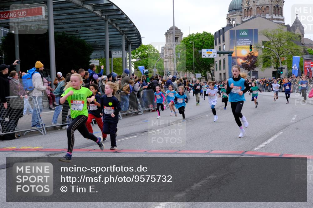 25.04.2026 - Das Zehntel Tim E. http://msf.ph/oto/9575732 25.04.2026 10:54:39 Ziel 5084, 5252, 5370, 5432, 5445, 5726, 5770, 5778, 5797, 5802, 5805, 6109, 6127, 6322, 6386, 6543, 6636, 6653, 6666, 7097, 7130, 7256, 7341, 7584, 7601, 7655, 7813, 7851, 7925, 8008 meine-sportfotos.de