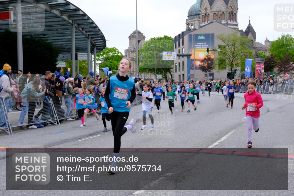 25.04.2026 - Das Zehntel Tim E. http://msf.ph/oto/9575734 25.04.2026 10:54:40 Ziel 5084, 5252, 5370, 5432, 5445, 5726, 5770, 5778, 5797, 5798, 5805, 6109, 6127, 6322, 6386, 6543, 6636, 6653, 6666, 7097, 7130, 7584, 7601, 7655, 7813, 7851, 7925, 8008 meine-sportfotos.de