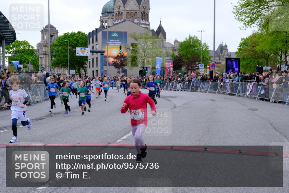 25.04.2026 - Das Zehntel Tim E. http://msf.ph/oto/9575736 25.04.2026 10:54:40 Ziel 5084, 5252, 5370, 5432, 5445, 5726, 5770, 5778, 5797, 5798, 5805, 6109, 6127, 6322, 6386, 6543, 6636, 6653, 6666, 7097, 7130, 7584, 7601, 7655, 7813, 7851, 7925, 8008 meine-sportfotos.de