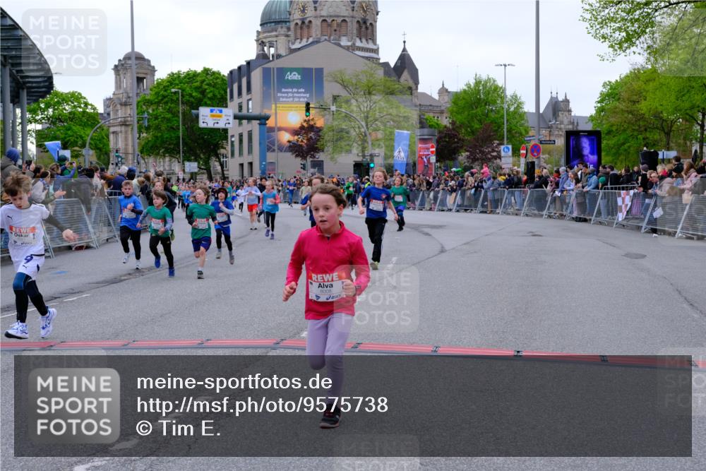 25.04.2026 - Das Zehntel Tim E. http://msf.ph/oto/9575738 25.04.2026 10:54:41 Ziel 5084, 5252, 5370, 5432, 5445, 5726, 5770, 5778, 5797, 5798, 5805, 6026, 6109, 6127, 6322, 6386, 6543, 6636, 6653, 6666, 7097, 7130, 7584, 7601, 7813, 7851, 7925, 8008 meine-sportfotos.de