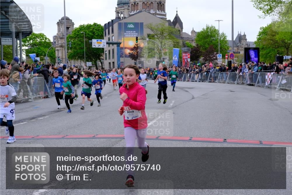 25.04.2026 - Das Zehntel Tim E. http://msf.ph/oto/9575740 25.04.2026 10:54:41 Ziel 5084, 5252, 5370, 5432, 5445, 5726, 5770, 5778, 5797, 5798, 5805, 6026, 6109, 6127, 6322, 6386, 6543, 6636, 6653, 6666, 7097, 7130, 7584, 7601, 7813, 7851, 7925, 8008 meine-sportfotos.de