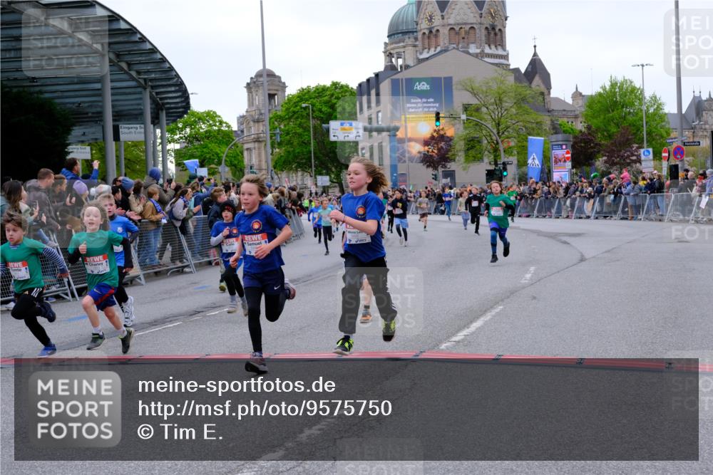 25.04.2026 - Das Zehntel Tim E. http://msf.ph/oto/9575750 25.04.2026 10:54:42 Ziel 5084, 5370, 5432, 5445, 5726, 5770, 5778, 5798, 5805, 6026, 6109, 6127, 6322, 6386, 6543, 6636, 6653, 6666, 6748, 7130, 7584, 7601, 7813, 7851, 7925, 8008 meine-sportfotos.de