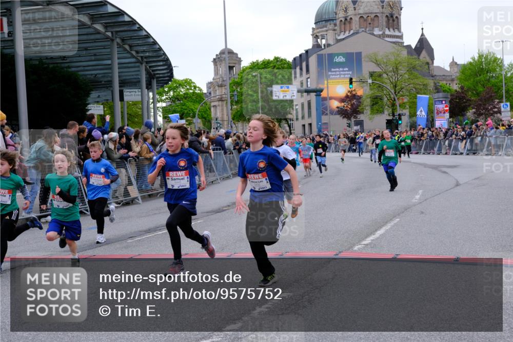 25.04.2026 - Das Zehntel Tim E. http://msf.ph/oto/9575752 25.04.2026 10:54:42 Ziel 5084, 5370, 5432, 5445, 5726, 5770, 5778, 5798, 5805, 6026, 6109, 6127, 6322, 6386, 6543, 6636, 6653, 6666, 6748, 7130, 7584, 7601, 7813, 7851, 7925, 8008 meine-sportfotos.de