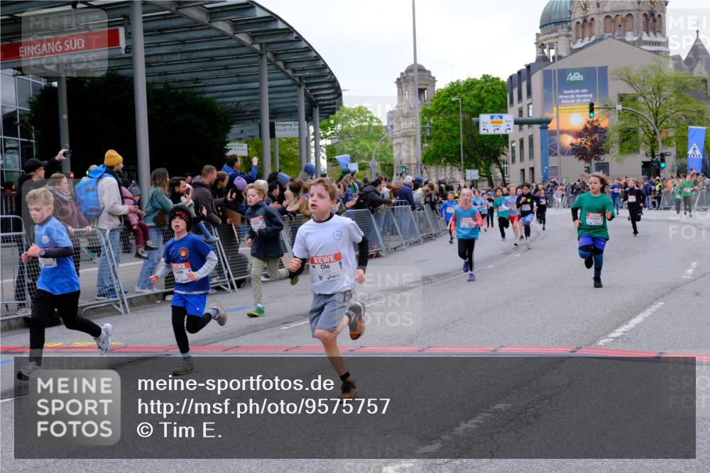 25.04.2026 - Das Zehntel Tim E. http://msf.ph/oto/9575757 25.04.2026 10:54:43 Ziel 5084, 5370, 5432, 5445, 5726, 5770, 5778, 5798, 5805, 5923, 6026, 6217, 6299, 6322, 6386, 6406, 6543, 6636, 6653, 6666, 6748, 7130, 7813, 7851, 7925, 8008 meine-sportfotos.de