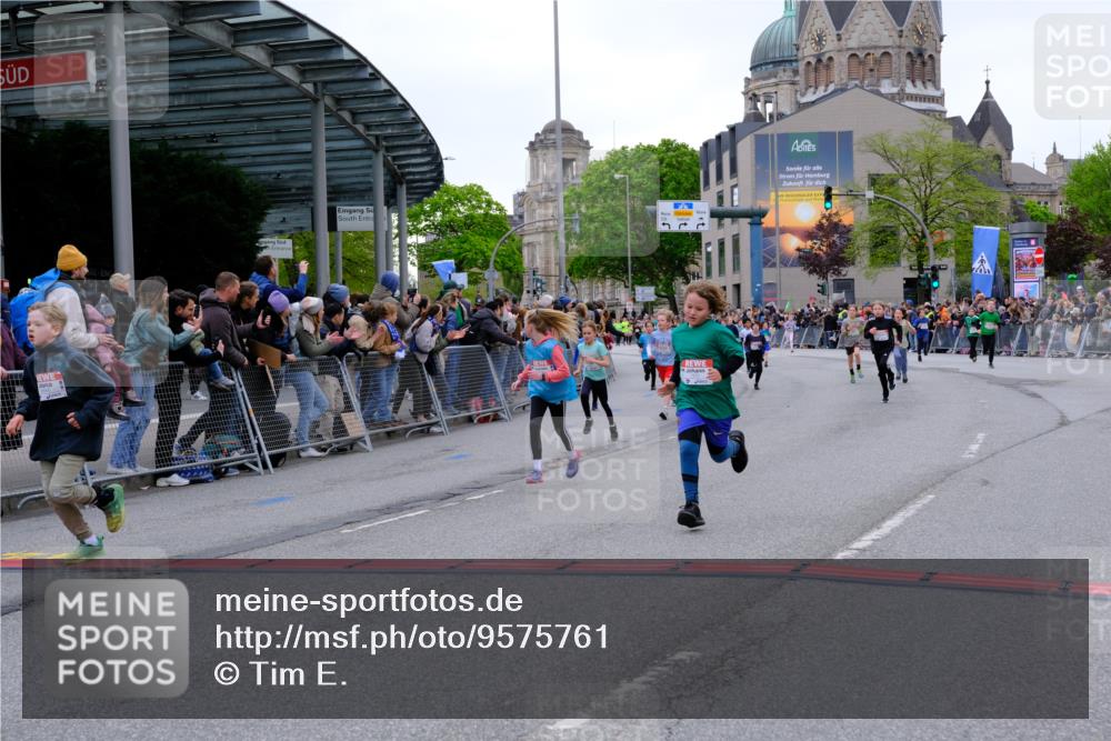 25.04.2026 - Das Zehntel Tim E. http://msf.ph/oto/9575761 25.04.2026 10:54:44 Ziel 5084, 5370, 5432, 5445, 5726, 5770, 5778, 5798, 5805, 5923, 6026, 6217, 6299, 6322, 6406, 6514, 6543, 6636, 6653, 6666, 6748, 7130, 7813, 7851, 7893, 7925, 8008 meine-sportfotos.de