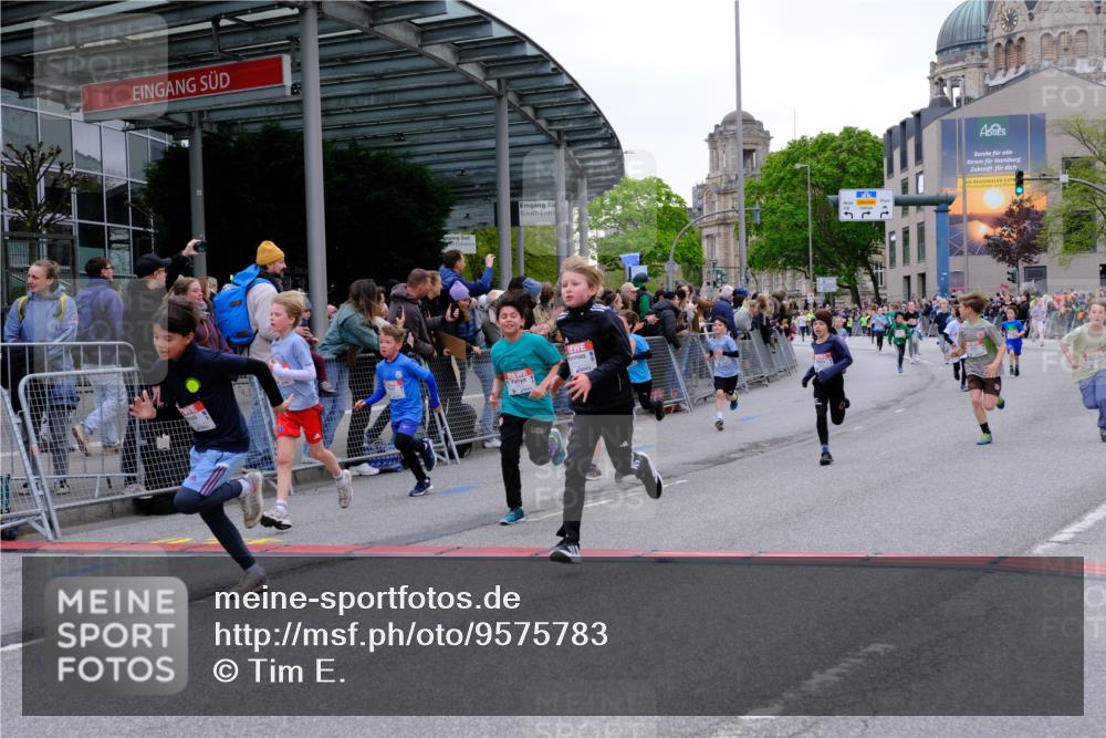 25.04.2026 - Das Zehntel Tim E. http://msf.ph/oto/9575783 25.04.2026 10:54:48 Ziel 5084, 5116, 5370, 5432, 5445, 5726, 5770, 5778, 5798, 5857, 5923, 5959, 6026, 6217, 6299, 6322, 6404, 6406, 6499, 6514, 6539, 6543, 6666, 6748, 6909, 7813, 7851, 7893, 7925 meine-sportfotos.de