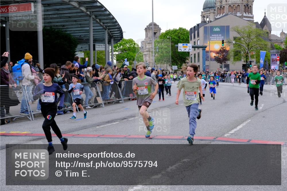 25.04.2026 - Das Zehntel Tim E. http://msf.ph/oto/9575794 25.04.2026 10:54:50 Ziel 5084, 5116, 5370, 5388, 5456, 5674, 5798, 5857, 5923, 5927, 5959, 6026, 6217, 6249, 6299, 6322, 6404, 6406, 6499, 6514, 6539, 6666, 6748, 6909, 7618, 7893, 7925 meine-sportfotos.de