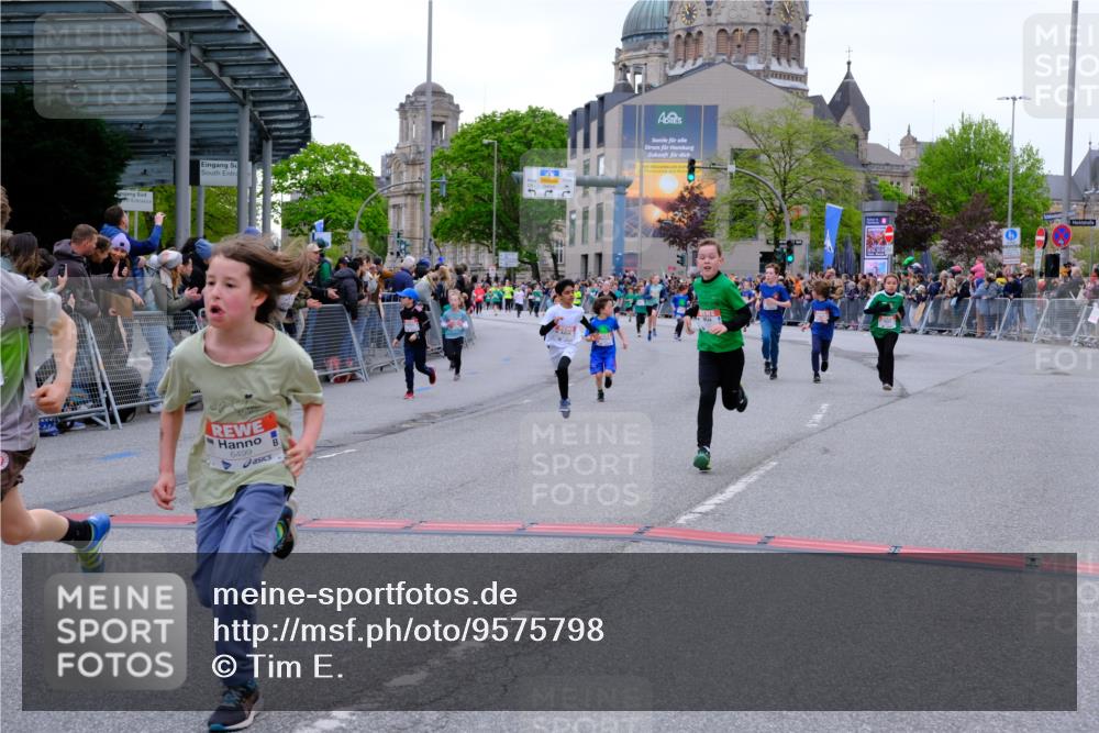 25.04.2026 - Das Zehntel Tim E. http://msf.ph/oto/9575798 25.04.2026 10:54:50 Ziel 5084, 5116, 5370, 5388, 5456, 5674, 5798, 5857, 5923, 5927, 5959, 6026, 6217, 6249, 6299, 6322, 6404, 6406, 6499, 6514, 6539, 6666, 6748, 6909, 7618, 7893, 7925 meine-sportfotos.de