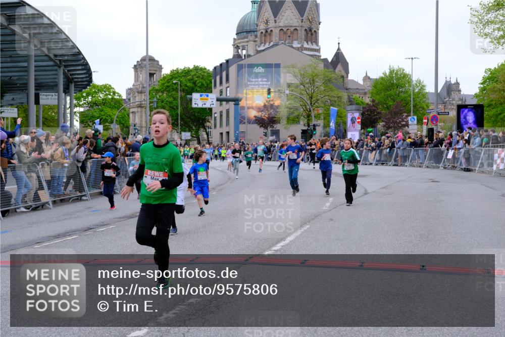 25.04.2026 - Das Zehntel Tim E. http://msf.ph/oto/9575806 25.04.2026 10:54:51 Ziel 5116, 5388, 5456, 5674, 5798, 5857, 5923, 5927, 5959, 6026, 6206, 6217, 6249, 6299, 6404, 6406, 6499, 6514, 6539, 6666, 6748, 6909, 7500, 7517, 7618, 7893, 7925 meine-sportfotos.de