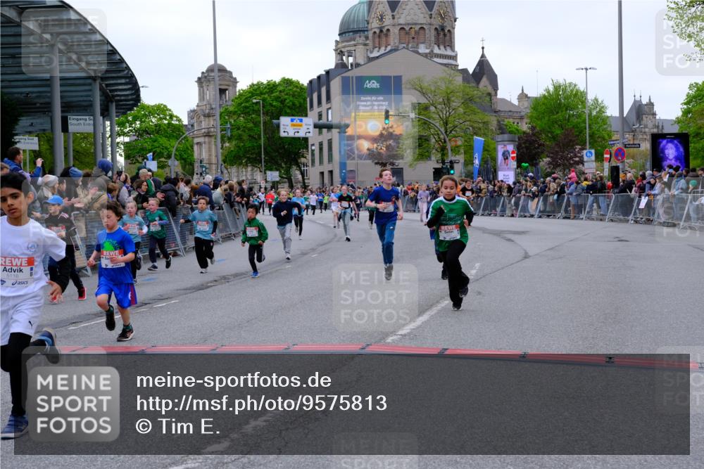 25.04.2026 - Das Zehntel Tim E. http://msf.ph/oto/9575813 25.04.2026 10:54:53 Ziel 5116, 5388, 5456, 5674, 5857, 5923, 5927, 5959, 6026, 6090, 6206, 6217, 6249, 6299, 6404, 6406, 6499, 6514, 6539, 6748, 6909, 6958, 7500, 7517, 7618, 7893 meine-sportfotos.de