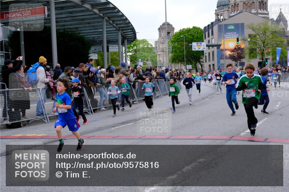 25.04.2026 - Das Zehntel Tim E. http://msf.ph/oto/9575816 25.04.2026 10:54:53 Ziel 5116, 5388, 5456, 5674, 5857, 5923, 5927, 5959, 6026, 6090, 6206, 6217, 6249, 6299, 6404, 6406, 6499, 6514, 6539, 6748, 6909, 6958, 7500, 7517, 7618, 7893 meine-sportfotos.de