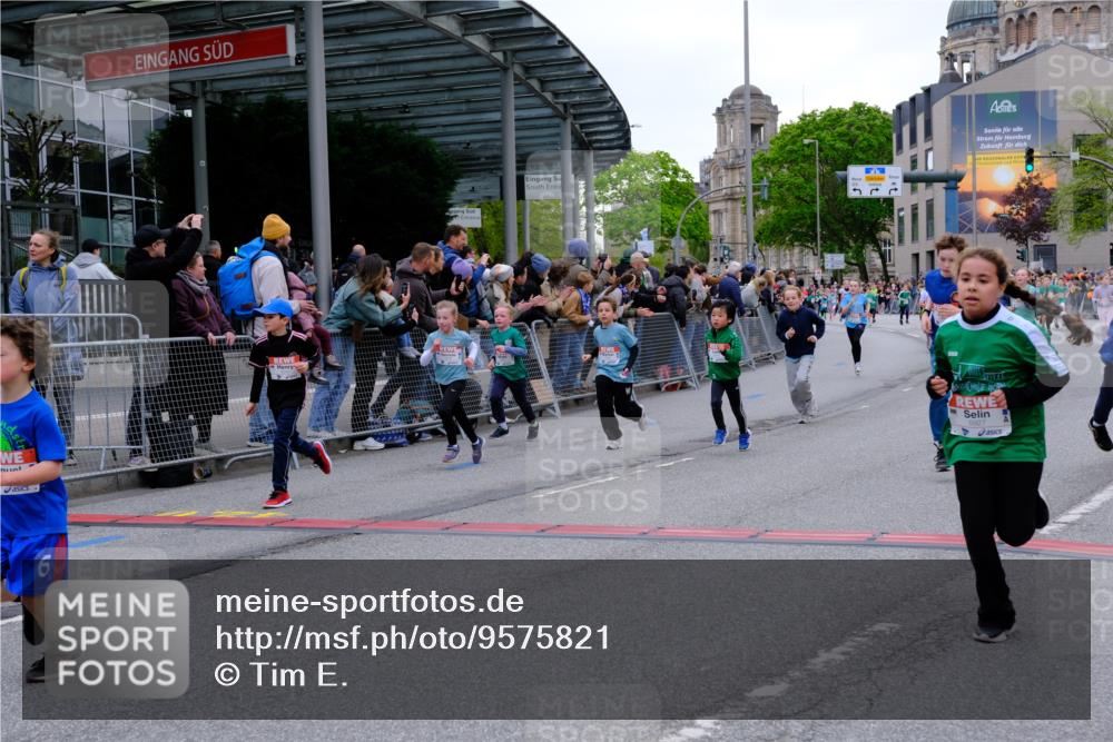 25.04.2026 - Das Zehntel Tim E. http://msf.ph/oto/9575821 25.04.2026 10:54:54 Ziel 5116, 5388, 5456, 5674, 5857, 5923, 5927, 5959, 6061, 6090, 6206, 6217, 6249, 6299, 6404, 6406, 6499, 6514, 6539, 6748, 6909, 6958, 7500, 7517, 7618, 7893 meine-sportfotos.de