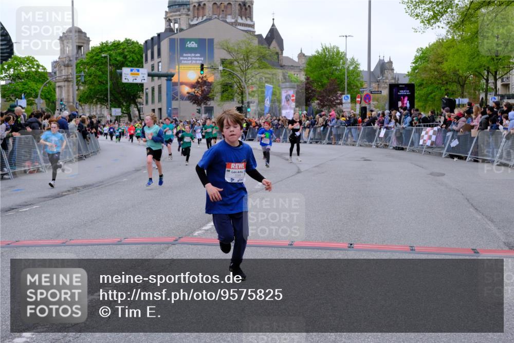 25.04.2026 - Das Zehntel Tim E. http://msf.ph/oto/9575825 25.04.2026 10:54:56 Ziel 5116, 5388, 5394, 5456, 5674, 5857, 5880, 5927, 5959, 6061, 6090, 6206, 6221, 6249, 6404, 6499, 6514, 6539, 6909, 6958, 7500, 7517, 7618, 7807, 7893 meine-sportfotos.de