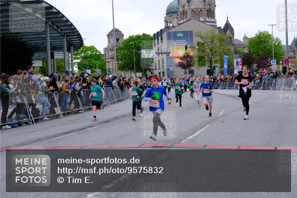 25.04.2026 - Das Zehntel Tim E. http://msf.ph/oto/9575832 25.04.2026 10:54:59 Ziel 5116, 5388, 5394, 5456, 5498, 5674, 5880, 5927, 5959, 6007, 6061, 6090, 6206, 6221, 6249, 6958, 7177, 7500, 7517, 7618, 7701, 7807, 7837, 7856 meine-sportfotos.de