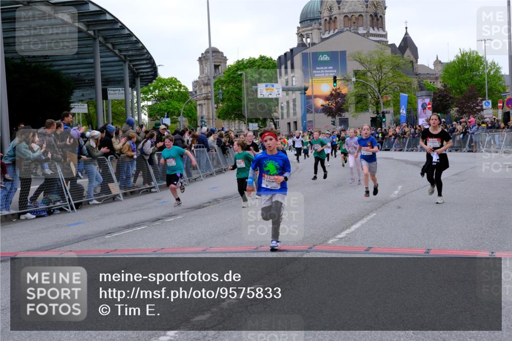 25.04.2026 - Das Zehntel Tim E. http://msf.ph/oto/9575833 25.04.2026 10:54:59 Ziel 5116, 5388, 5394, 5456, 5498, 5674, 5880, 5927, 5959, 6007, 6061, 6090, 6206, 6221, 6249, 6958, 7177, 7500, 7517, 7618, 7701, 7807, 7837, 7856 meine-sportfotos.de
