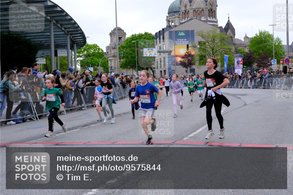25.04.2026 - Das Zehntel Tim E. http://msf.ph/oto/9575844 25.04.2026 10:55:00 Ziel 5388, 5394, 5456, 5498, 5674, 5880, 5927, 5959, 6007, 6061, 6090, 6206, 6221, 6249, 6958, 7177, 7500, 7517, 7618, 7701, 7759, 7807, 7837, 7849, 7856, 7970 meine-sportfotos.de