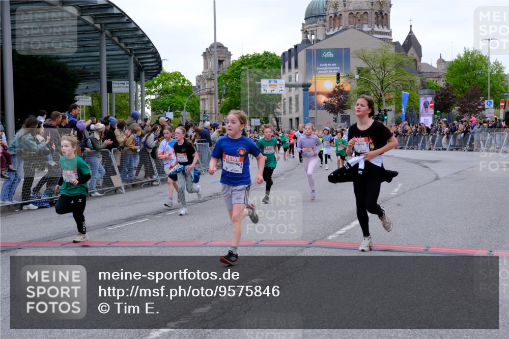 25.04.2026 - Das Zehntel Tim E. http://msf.ph/oto/9575846 25.04.2026 10:55:01 Ziel 5038, 5388, 5394, 5456, 5498, 5674, 5880, 5927, 6007, 6061, 6090, 6206, 6221, 6249, 6374, 6958, 7177, 7209, 7500, 7517, 7618, 7701, 7759, 7807, 7837, 7849, 7856, 7970 meine-sportfotos.de