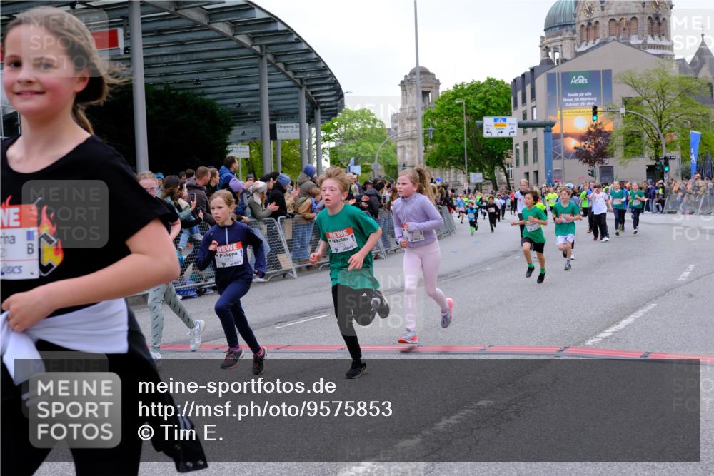 25.04.2026 - Das Zehntel Tim E. http://msf.ph/oto/9575853 25.04.2026 10:55:02 Ziel 5038, 5388, 5394, 5456, 5498, 5674, 5880, 6007, 6061, 6090, 6206, 6221, 6374, 6501, 6958, 7177, 7209, 7500, 7517, 7618, 7701, 7759, 7807, 7837, 7849, 7856, 7970 meine-sportfotos.de