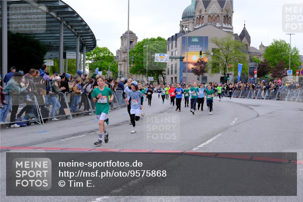 25.04.2026 - Das Zehntel Tim E. http://msf.ph/oto/9575868 25.04.2026 10:55:05 Ziel 5038, 5394, 5498, 5660, 5880, 6007, 6061, 6090, 6221, 6354, 6359, 6374, 6498, 6501, 6958, 7149, 7177, 7200, 7209, 7701, 7759, 7807, 7837, 7849, 7856, 7944, 7948, 7970 meine-sportfotos.de