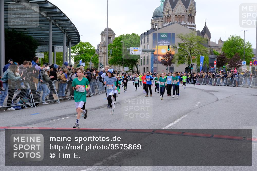 25.04.2026 - Das Zehntel Tim E. http://msf.ph/oto/9575869 25.04.2026 10:55:05 Ziel 5038, 5394, 5498, 5660, 5880, 6007, 6061, 6090, 6221, 6354, 6359, 6374, 6498, 6501, 6958, 7149, 7177, 7200, 7209, 7701, 7759, 7807, 7837, 7849, 7856, 7944, 7948, 7970 meine-sportfotos.de