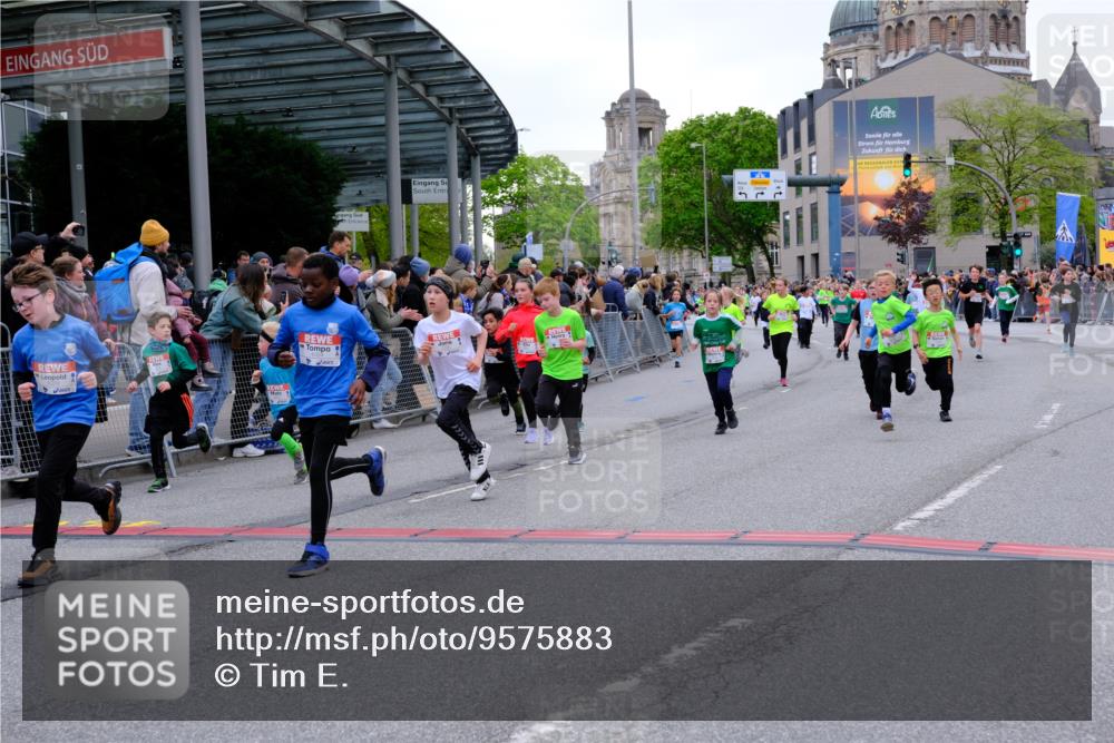 25.04.2026 - Das Zehntel Tim E. http://msf.ph/oto/9575883 25.04.2026 10:55:09 Ziel 5038, 5244, 5250, 5486, 5490, 5497, 5498, 5660, 5926, 5990, 6007, 6354, 6359, 6374, 6498, 6501, 6954, 6973, 7149, 7177, 7200, 7209, 7251, 7258, 7679, 7701, 7759, 7837, 7849, 7856, 7944, 7948, 7970 meine-sportfotos.de