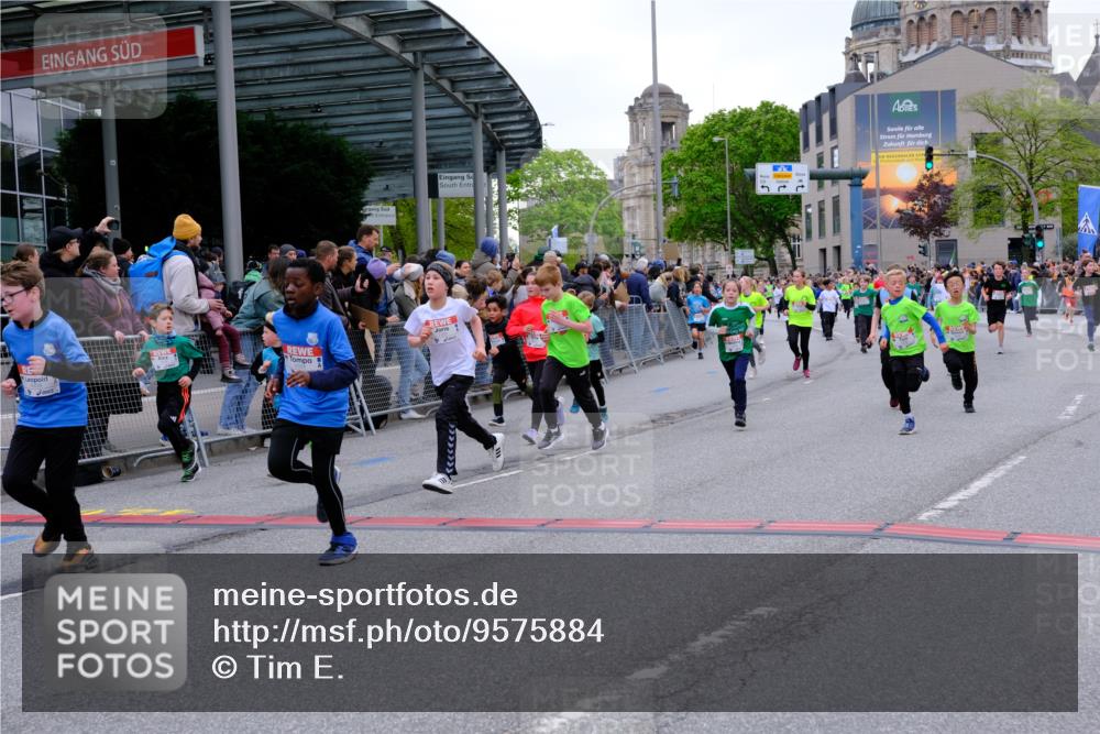 25.04.2026 - Das Zehntel Tim E. http://msf.ph/oto/9575884 25.04.2026 10:55:09 Ziel 5038, 5244, 5250, 5486, 5490, 5497, 5498, 5660, 5926, 5990, 6007, 6354, 6359, 6374, 6498, 6501, 6954, 6973, 7149, 7177, 7200, 7209, 7251, 7258, 7679, 7701, 7759, 7837, 7849, 7856, 7944, 7948, 7970 meine-sportfotos.de
