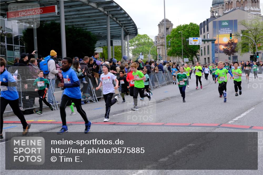 25.04.2026 - Das Zehntel Tim E. http://msf.ph/oto/9575885 25.04.2026 10:55:09 Ziel 5038, 5244, 5250, 5486, 5490, 5497, 5498, 5660, 5926, 5990, 6007, 6354, 6359, 6374, 6498, 6501, 6954, 6973, 7149, 7177, 7200, 7209, 7251, 7258, 7679, 7701, 7759, 7837, 7849, 7856, 7944, 7948, 7970 meine-sportfotos.de