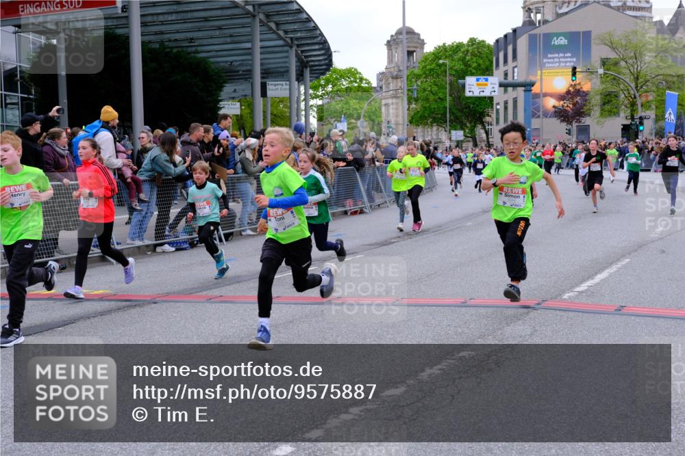 25.04.2026 - Das Zehntel Tim E. http://msf.ph/oto/9575887 25.04.2026 10:55:11 Ziel 5038, 5244, 5250, 5486, 5490, 5497, 5521, 5660, 5926, 5990, 6354, 6359, 6374, 6498, 6501, 6905, 6954, 6973, 7149, 7200, 7209, 7251, 7258, 7386, 7679, 7759, 7837, 7843, 7849, 7944, 7948, 7970 meine-sportfotos.de