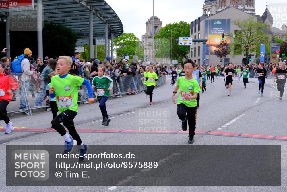 25.04.2026 - Das Zehntel Tim E. http://msf.ph/oto/9575889 25.04.2026 10:55:11 Ziel 5038, 5244, 5250, 5486, 5490, 5497, 5521, 5660, 5926, 5990, 6354, 6359, 6374, 6498, 6501, 6905, 6954, 6973, 7149, 7200, 7209, 7251, 7258, 7386, 7679, 7759, 7837, 7843, 7849, 7944, 7948, 7970 meine-sportfotos.de
