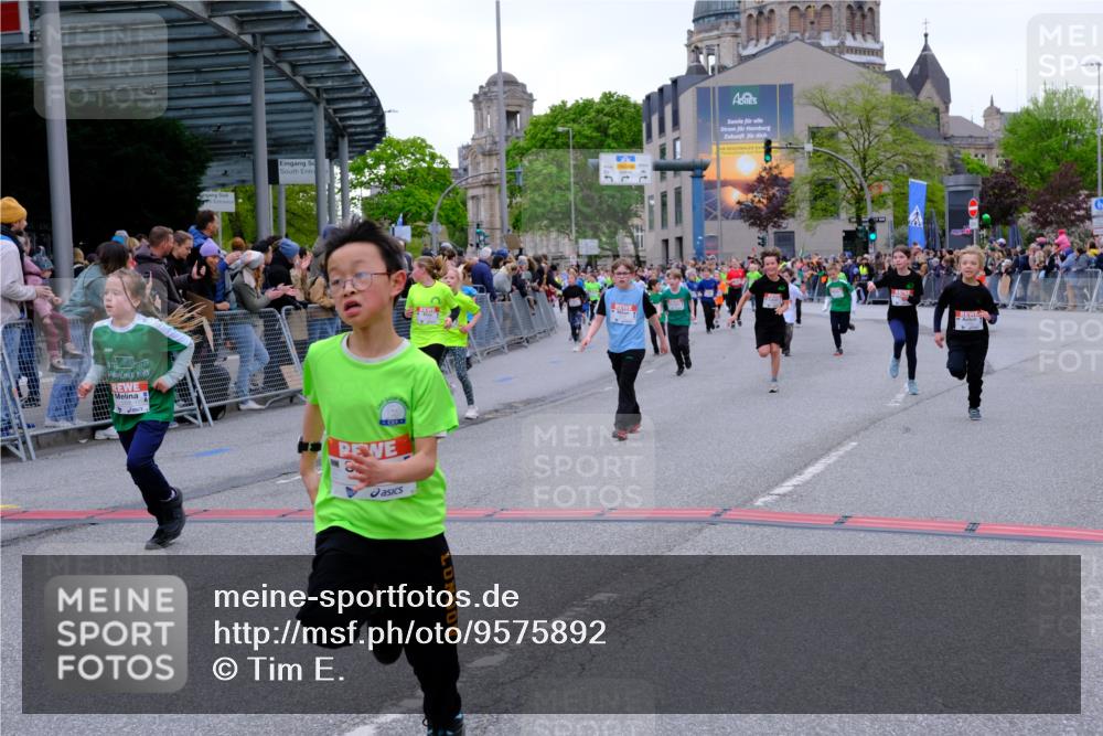 25.04.2026 - Das Zehntel Tim E. http://msf.ph/oto/9575892 25.04.2026 10:55:12 Ziel 5038, 5207, 5244, 5250, 5486, 5490, 5497, 5521, 5553, 5660, 5926, 5990, 6354, 6359, 6374, 6498, 6501, 6905, 6954, 6973, 7149, 7200, 7209, 7251, 7258, 7386, 7679, 7759, 7843, 7849, 7944, 7948, 7970 meine-sportfotos.de