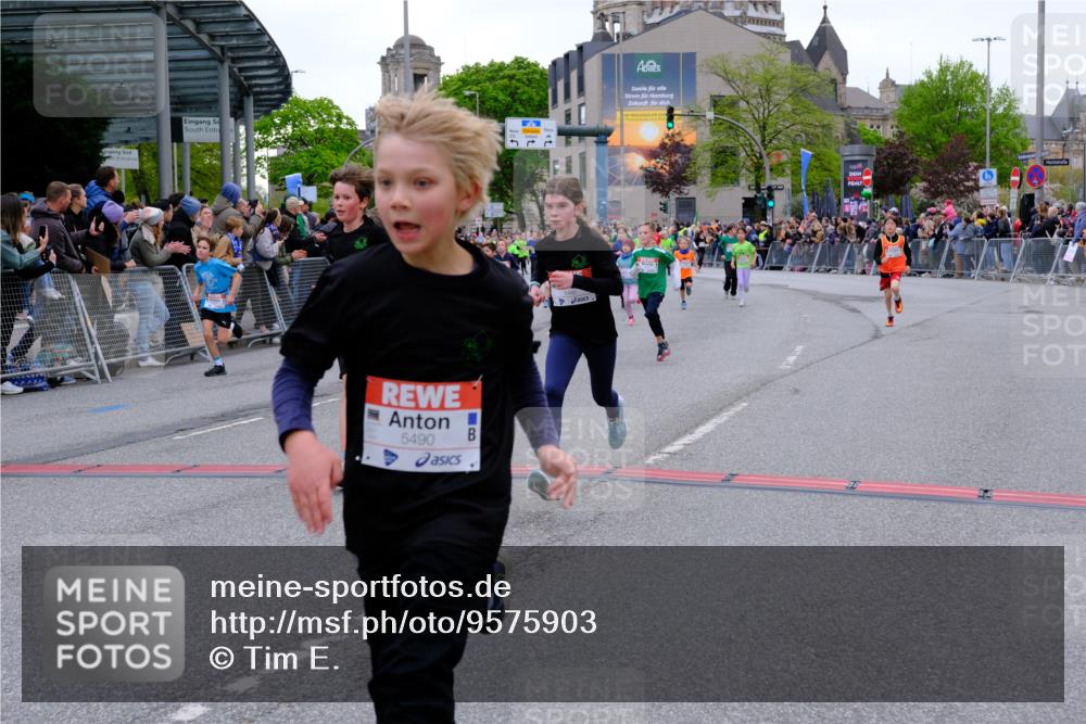25.04.2026 - Das Zehntel Tim E. http://msf.ph/oto/9575903 25.04.2026 10:55:14 Ziel 5207, 5244, 5250, 5486, 5490, 5497, 5521, 5553, 5660, 5926, 5963, 5977, 5990, 6354, 6359, 6498, 6501, 6624, 6677, 6905, 6954, 6973, 7149, 7200, 7251, 7258, 7386, 7543, 7679, 7722, 7843, 7944, 7948 meine-sportfotos.de