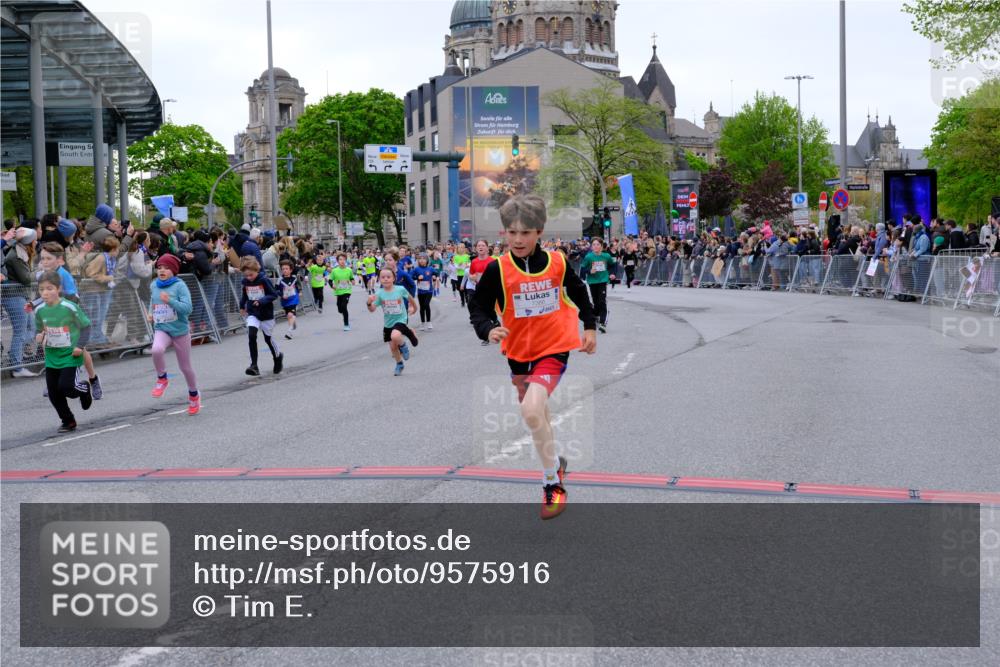 25.04.2026 - Das Zehntel Tim E. http://msf.ph/oto/9575916 25.04.2026 10:55:17 Ziel 5099, 5207, 5244, 5250, 5364, 5381, 5405, 5486, 5490, 5497, 5521, 5549, 5553, 5660, 5926, 5963, 5977, 5990, 6152, 6624, 6677, 6905, 6954, 6973, 7090, 7149, 7240, 7251, 7258, 7308, 7386, 7543, 7679, 7722, 7843, 7879, 8000 meine-sportfotos.de