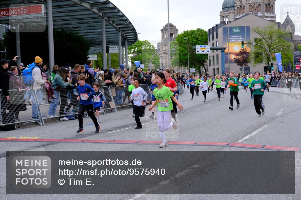 25.04.2026 - Das Zehntel Tim E. http://msf.ph/oto/9575940 25.04.2026 10:55:20 Ziel 5095, 5099, 5207, 5261, 5274, 5288, 5364, 5367, 5381, 5405, 5486, 5490, 5497, 5521, 5549, 5553, 5963, 5977, 6152, 6545, 6624, 6677, 6905, 7019, 7090, 7240, 7251, 7258, 7308, 7386, 7543, 7679, 7722, 7843, 7879, 8000 meine-sportfotos.de